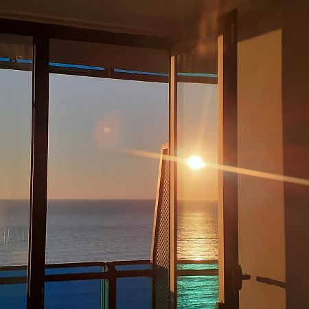 Aparthotel Only Front Sea View, No Side View, Wonderful Panorama, High Floor, Location Guarantee Batumi Esterno foto