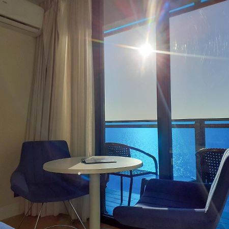 Aparthotel Only Front Sea View, No Side View, Wonderful Panorama, High Floor, Location Guarantee Batumi Esterno foto
