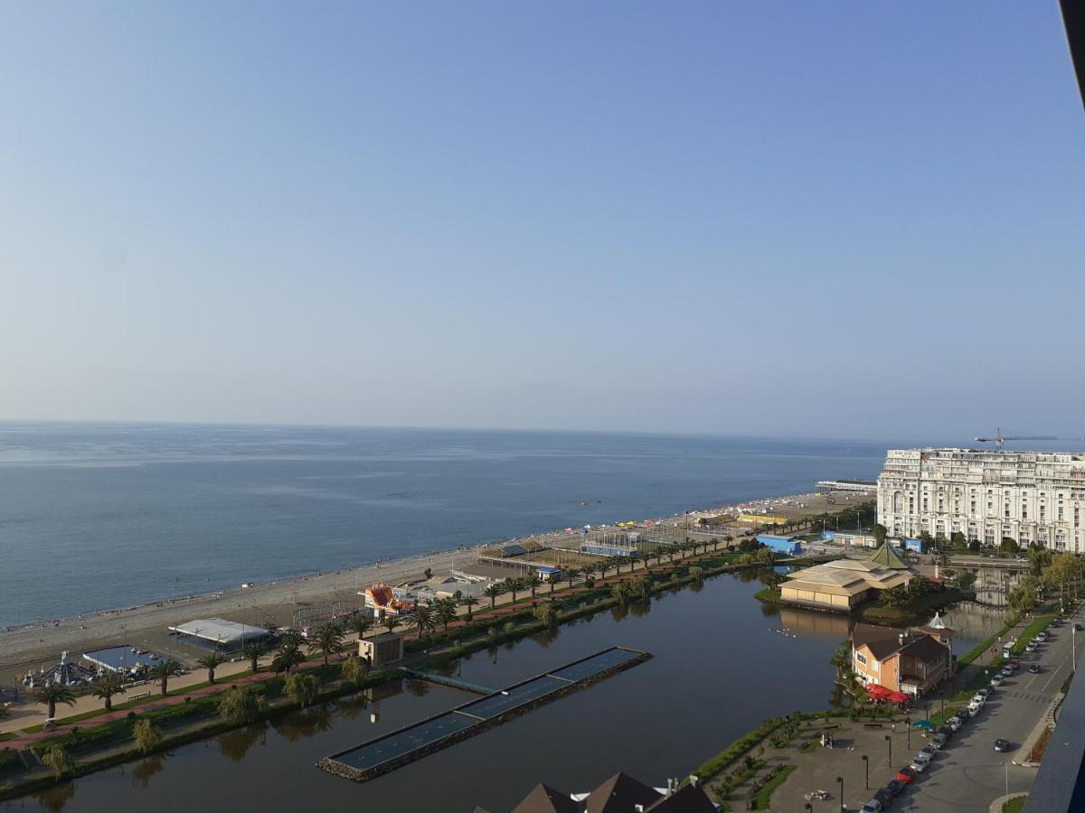 Aparthotel Only Front Sea View, No Side View, Wonderful Panorama, High Floor, Location Guarantee Batumi Esterno foto