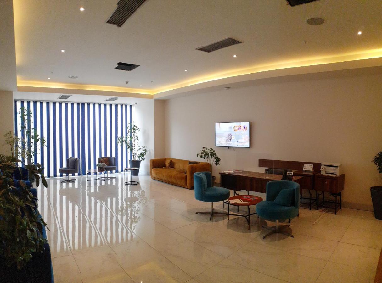 Aparthotel Only Front Sea View, No Side View, Wonderful Panorama, High Floor, Location Guarantee Batumi Esterno foto