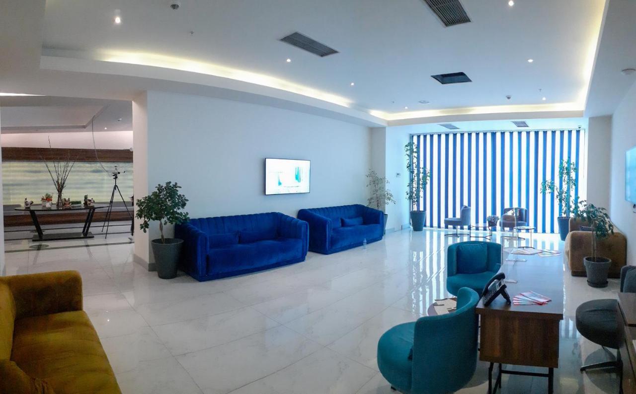 Aparthotel Only Front Sea View, No Side View, Wonderful Panorama, High Floor, Location Guarantee Batumi Esterno foto